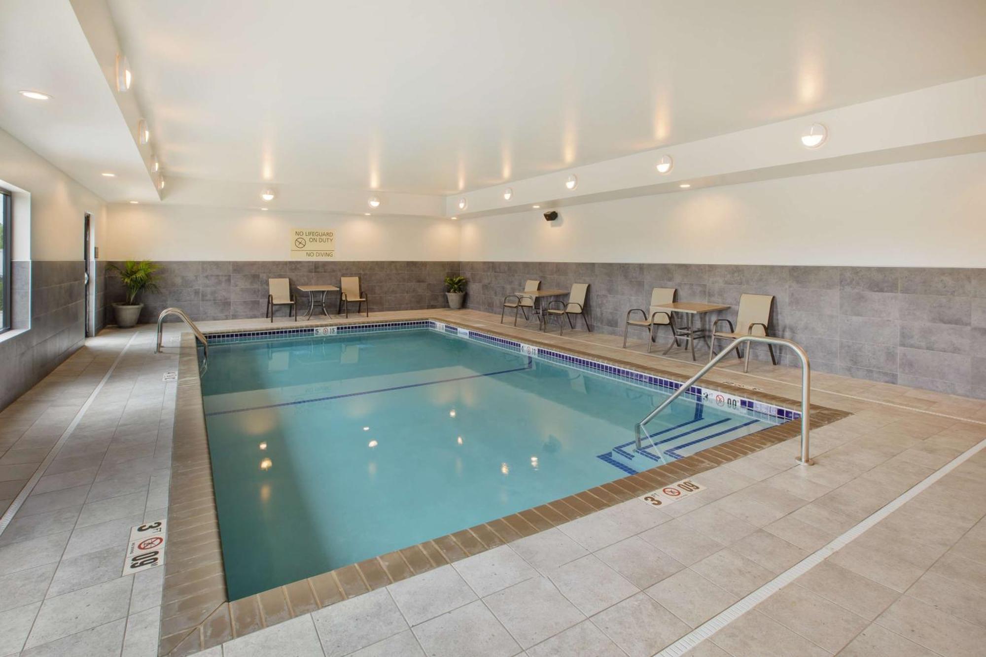 Hampton Inn & Suites By Hilton, Southwest Sioux Falls Bagian luar foto