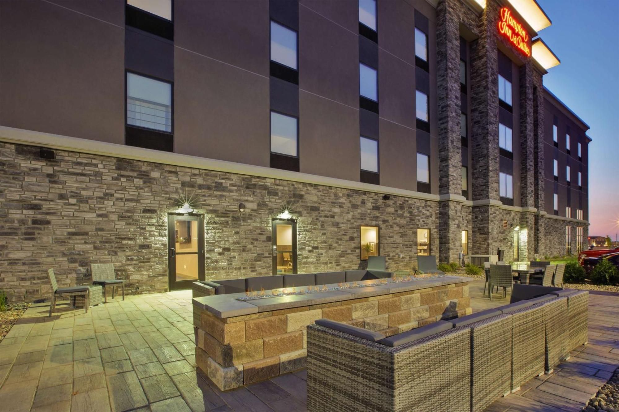 Hampton Inn & Suites By Hilton, Southwest Sioux Falls Bagian luar foto