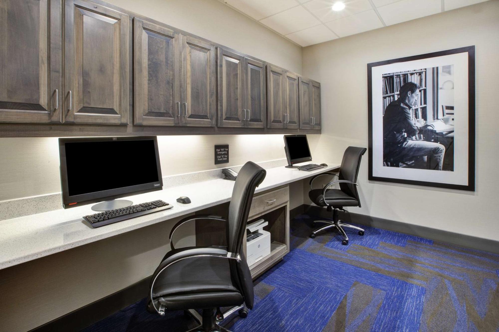Hampton Inn & Suites By Hilton, Southwest Sioux Falls Bagian luar foto